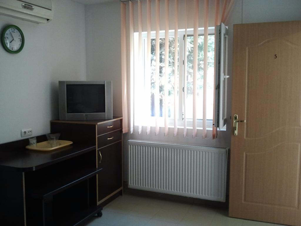 Jr Motel Otopeni Chambre photo